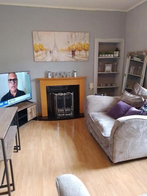 Lovely 2 Bedroom Apartment In Heart Of Dundee Extérieur photo